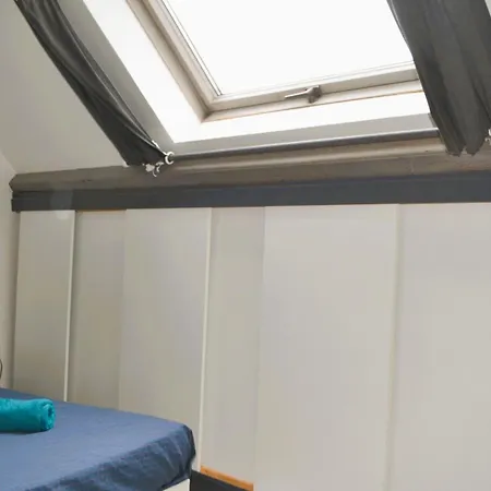 La Blanche Des Marais, Maison De *