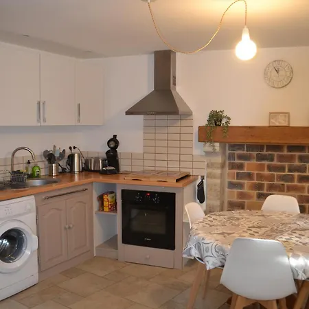 La Blanche Des Marais, Maison De Picauville