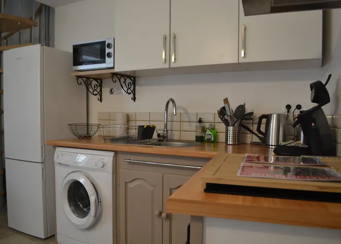 La Blanche Des Marais, Maison De